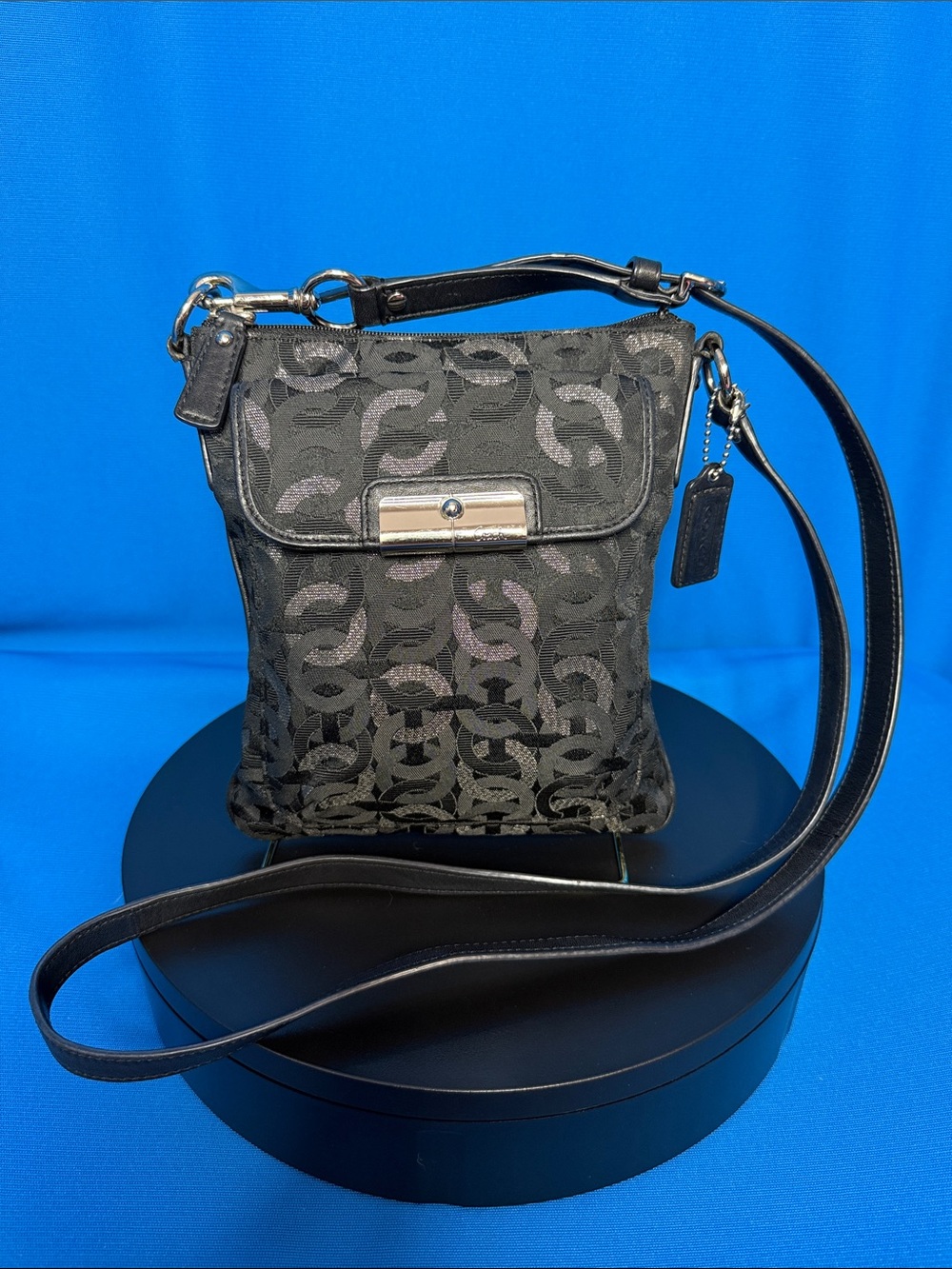 COACH KRISTEN OP - ART SWINGPACK CROSSBODY BLACK SATEEN & SILVER MONOGRAM LOGO